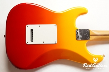 Player Plus  Stratocaster - Tequila Sunrise
